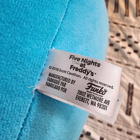 Five Nights At Freddy's Blacklight Freddy Fazbear Jumbo Plush 26" FNAF 2018 - Picture 14 of 14